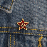 PIN'S COMMUNISTE FAUCILLE ET MARTEAU
